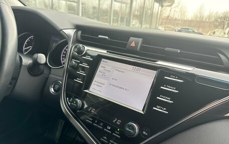 Toyota Camry, 2021 год, 3 030 000 рублей, 18 фотография