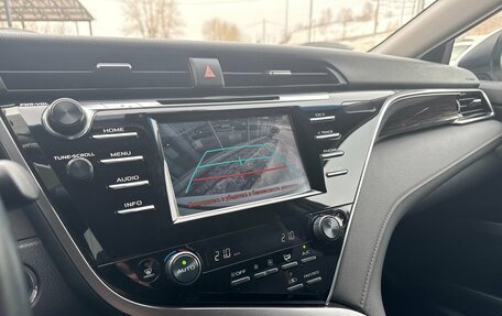 Toyota Camry, 2021 год, 3 030 000 рублей, 22 фотография