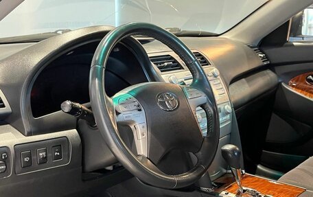 Toyota Camry, 2010 год, 1 390 000 рублей, 16 фотография