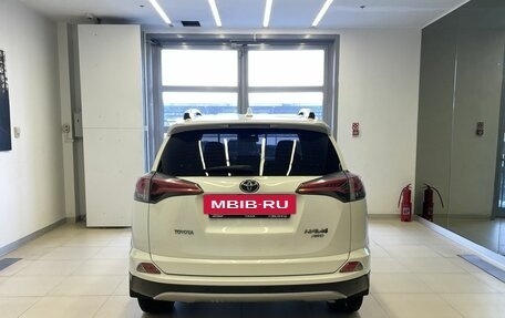 Toyota RAV4, 2019 год, 3 050 000 рублей, 5 фотография