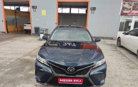 Toyota Camry, 2018 год, 2 580 000 рублей, 1 фотография