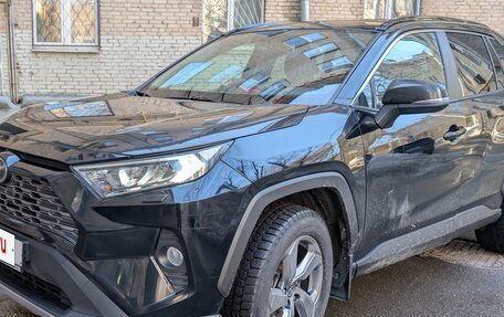 Toyota RAV4, 2021 год, 3 700 000 рублей, 1 фотография