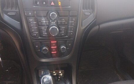 Opel Astra J, 2010 год, 600 000 рублей, 18 фотография