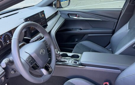 Toyota Camry, 2025 год, 4 150 000 рублей, 9 фотография