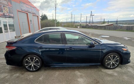 Toyota Camry, 2018 год, 2 580 000 рублей, 2 фотография