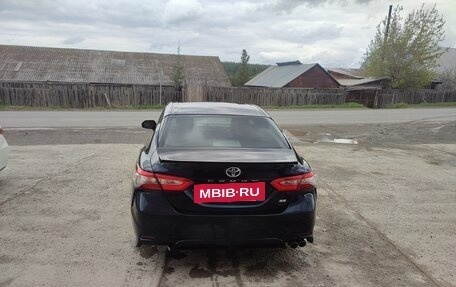 Toyota Camry, 2018 год, 2 580 000 рублей, 4 фотография