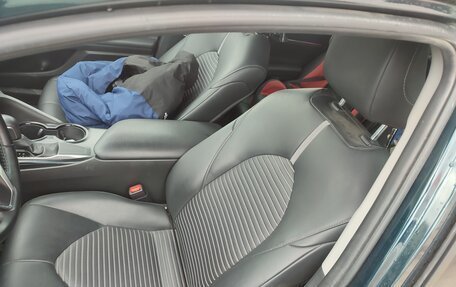 Toyota Camry, 2018 год, 2 580 000 рублей, 6 фотография