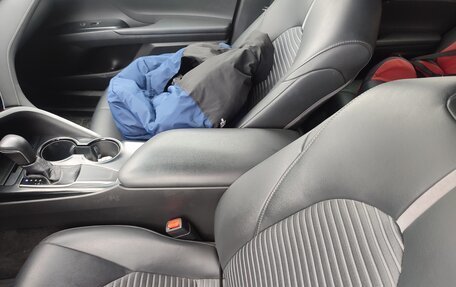 Toyota Camry, 2018 год, 2 580 000 рублей, 7 фотография