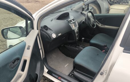 Toyota Vitz, 2005 год, 349 000 рублей, 3 фотография