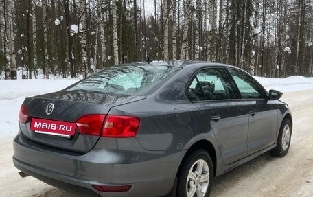 Volkswagen Jetta VI, 2012 год, 925 000 рублей, 3 фотография