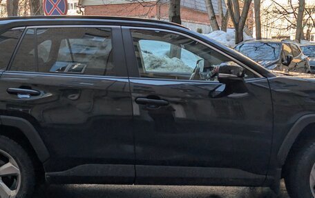 Toyota RAV4, 2021 год, 3 700 000 рублей, 5 фотография