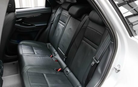 Land Rover Range Rover Evoque II, 2019 год, 3 290 000 рублей, 10 фотография