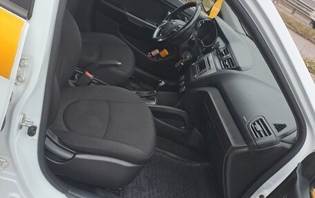 KIA Rio III рестайлинг, 2017 год, 780 000 рублей, 6 фотография