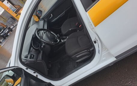 KIA Rio III рестайлинг, 2017 год, 780 000 рублей, 13 фотография