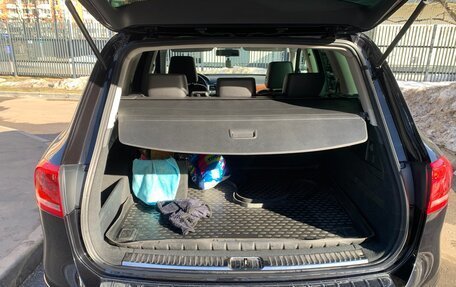 Volkswagen Touareg III, 2011 год, 1 950 000 рублей, 13 фотография