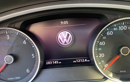 Volkswagen Touareg III, 2011 год, 1 950 000 рублей, 8 фотография