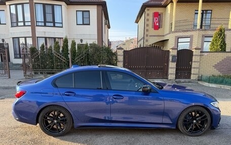 BMW 3 серия, 2019 год, 4 400 000 рублей, 3 фотография