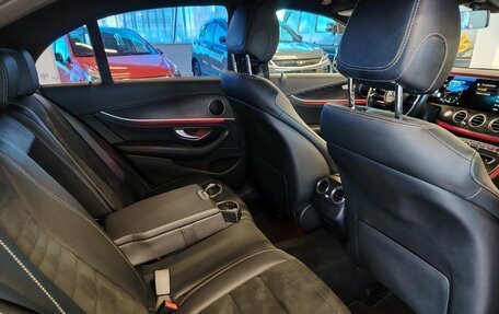 Mercedes-Benz E-Класс, 2020 год, 3 650 000 рублей, 9 фотография