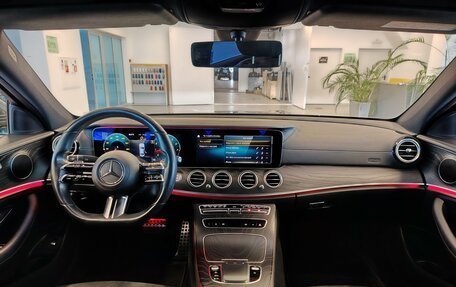 Mercedes-Benz E-Класс, 2020 год, 3 650 000 рублей, 10 фотография