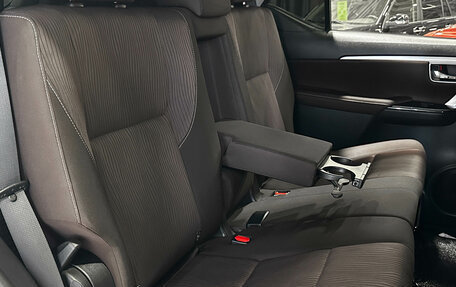 Toyota Fortuner II, 2019 год, 2 990 000 рублей, 18 фотография