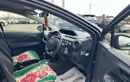 Toyota Aqua I, 2013 год, 829 000 рублей, 10 фотография