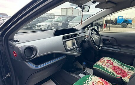 Toyota Aqua I, 2013 год, 829 000 рублей, 13 фотография