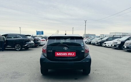 Toyota Aqua I, 2013 год, 829 000 рублей, 5 фотография