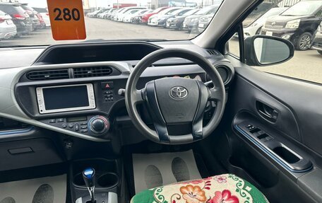 Toyota Aqua I, 2013 год, 829 000 рублей, 17 фотография