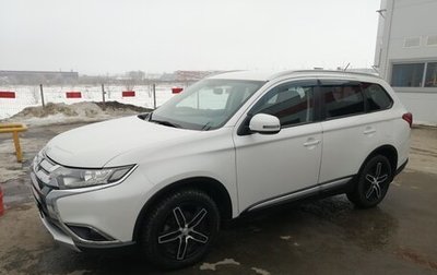 Mitsubishi Outlander III рестайлинг 3, 2015 год, 1 850 000 рублей, 1 фотография