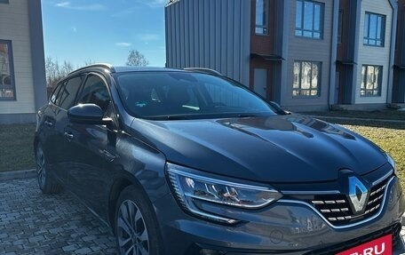 Renault Megane IV, 2021 год, 1 920 000 рублей, 2 фотография