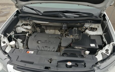 Mitsubishi Outlander III рестайлинг 3, 2015 год, 1 850 000 рублей, 7 фотография