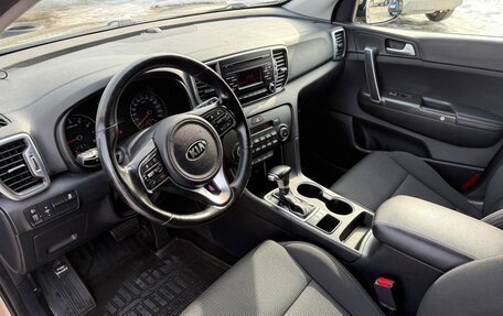 KIA Sportage IV рестайлинг, 2018 год, 1 800 000 рублей, 11 фотография