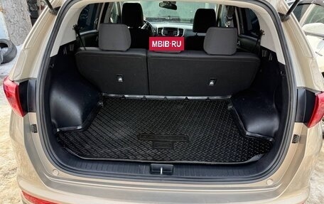 KIA Sportage IV рестайлинг, 2018 год, 1 800 000 рублей, 6 фотография