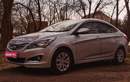 Hyundai Solaris II рестайлинг, 2014 год, 815 000 рублей, 2 фотография