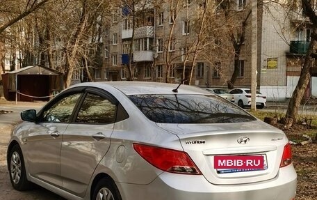 Hyundai Solaris II рестайлинг, 2014 год, 815 000 рублей, 10 фотография