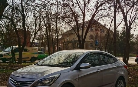 Hyundai Solaris II рестайлинг, 2014 год, 815 000 рублей, 11 фотография