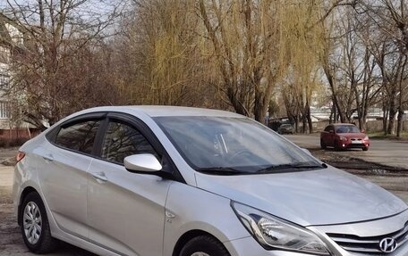 Hyundai Solaris II рестайлинг, 2014 год, 815 000 рублей, 15 фотография