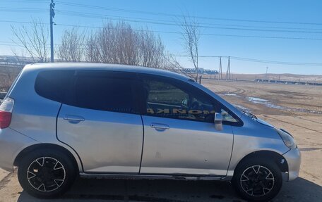 Honda Fit III, 2004 год, 370 000 рублей, 3 фотография