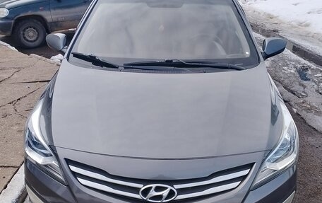 Hyundai Solaris II рестайлинг, 2016 год, 850 000 рублей, 1 фотография
