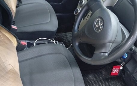 Toyota Ractis I, 2010 год, 900 000 рублей, 1 фотография