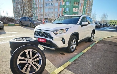 Toyota RAV4, 2020 год, 4 000 000 рублей, 1 фотография