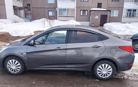 Hyundai Solaris II рестайлинг, 2016 год, 850 000 рублей, 2 фотография