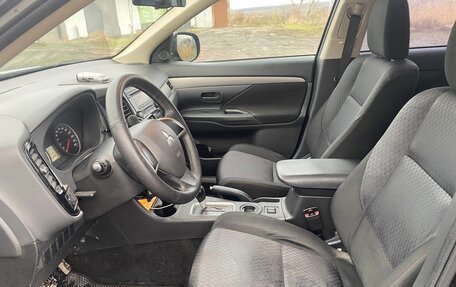 Mitsubishi Outlander III рестайлинг 3, 2013 год, 1 500 000 рублей, 5 фотография