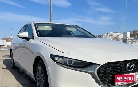 Mazda 3, 2019 год, 1 999 999 рублей, 7 фотография