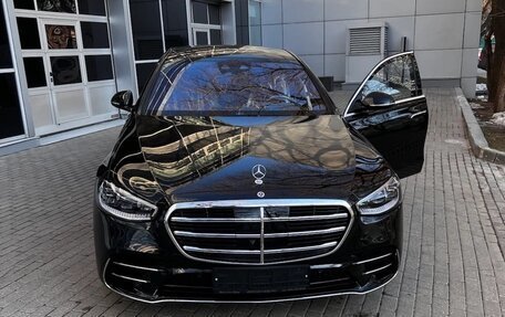 Mercedes-Benz S-Класс, 2022 год, 17 000 000 рублей, 4 фотография