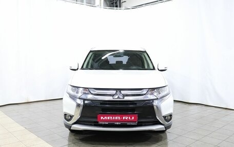Mitsubishi Outlander III рестайлинг 3, 2018 год, 2 195 000 рублей, 2 фотография