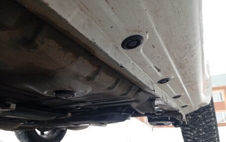 Toyota Ractis I, 2010 год, 900 000 рублей, 10 фотография