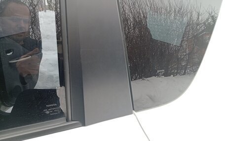 Toyota Ractis I, 2010 год, 900 000 рублей, 22 фотография