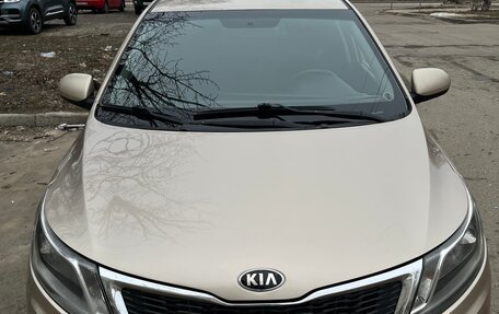 KIA Rio III рестайлинг, 2014 год, 880 000 рублей, 6 фотография