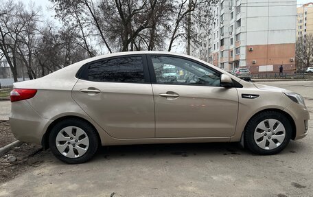 KIA Rio III рестайлинг, 2014 год, 880 000 рублей, 4 фотография